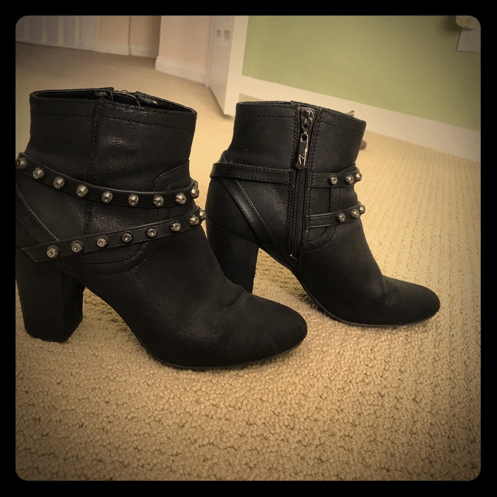 Black Vera Wang boots